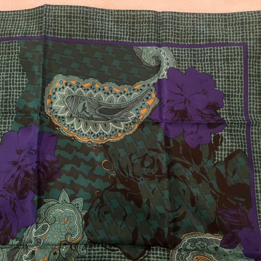 Christian Dior E'Charpes Vintage Silk Paisley Scarf - Picture 5 of 11